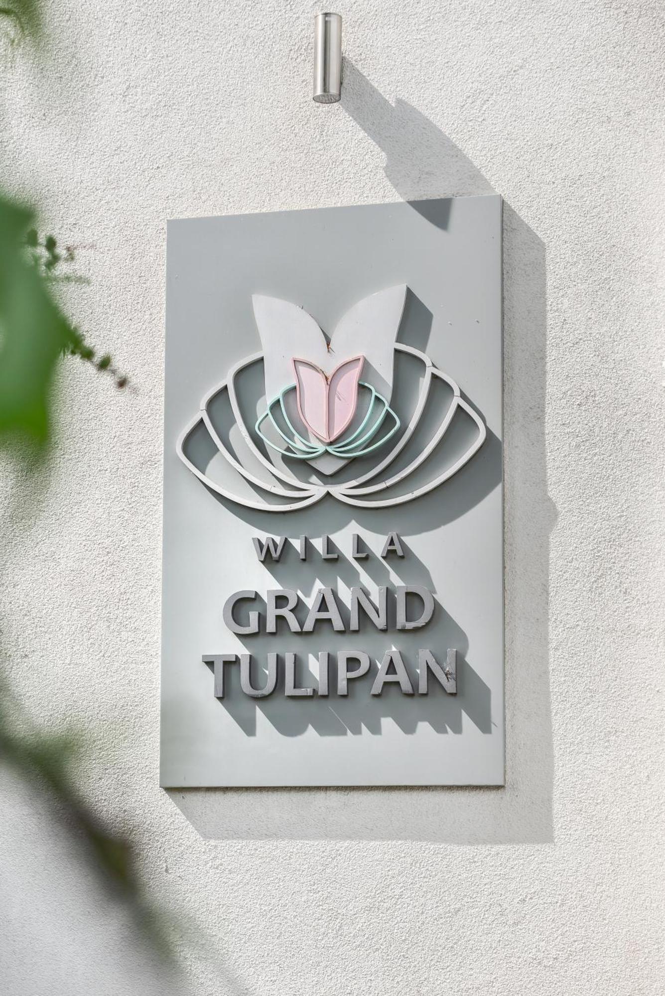 Bed and Breakfast Grand Tulipan Gdynia Exterior foto